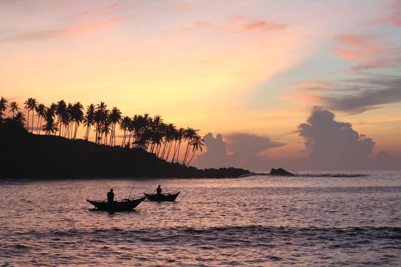 Into The Blue - Yoga Included & Walk To 3 Beaches Tangalle Buitenkant foto
