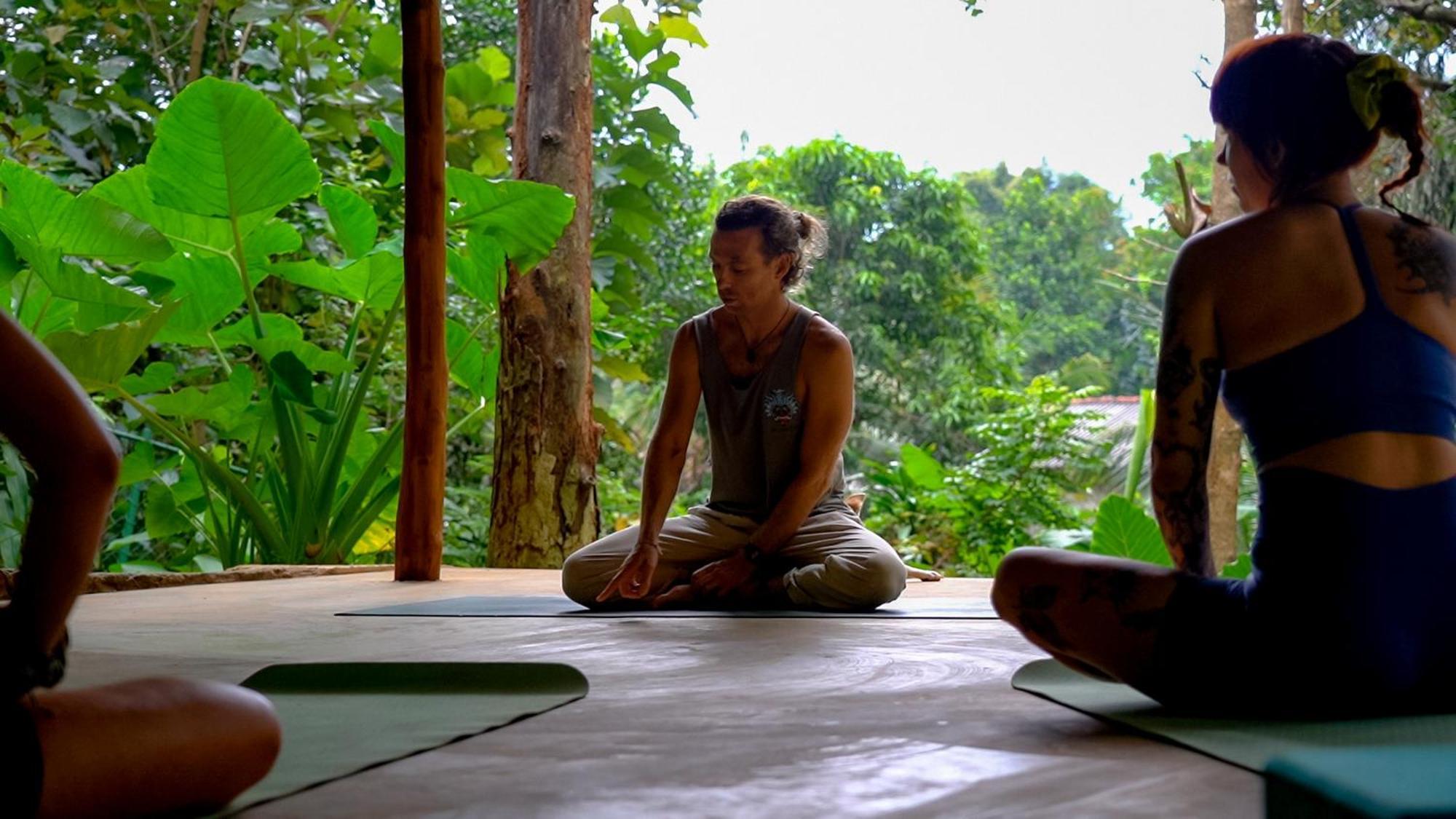 Into The Blue - Yoga Included & Walk To 3 Beaches Tangalle Buitenkant foto